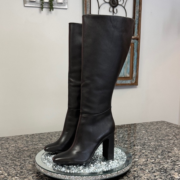 Steve Madden Shoes - Steve Madden leather Black Heeled Boots NWOT 6W